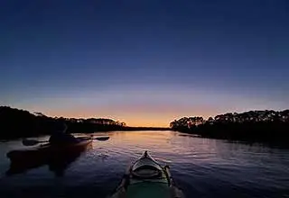 Paddleboard rental in Charleston waterways